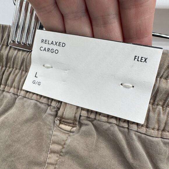 American Eagle Pants Mens Large Relaxed Cargo Flex Khaki Tan COMFY NEW - Picture 4 of 10